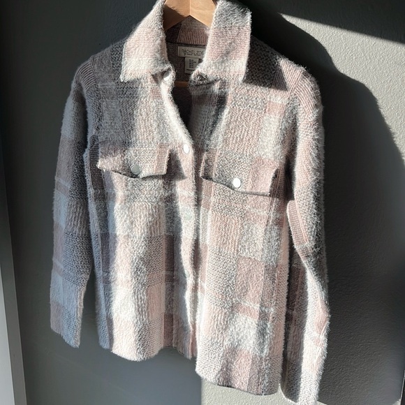 Rachel Zoe Super Soft Fuzzy Eyelash Plaid Snap Button Shacket Jacket Size XS - Picture 2 of 9